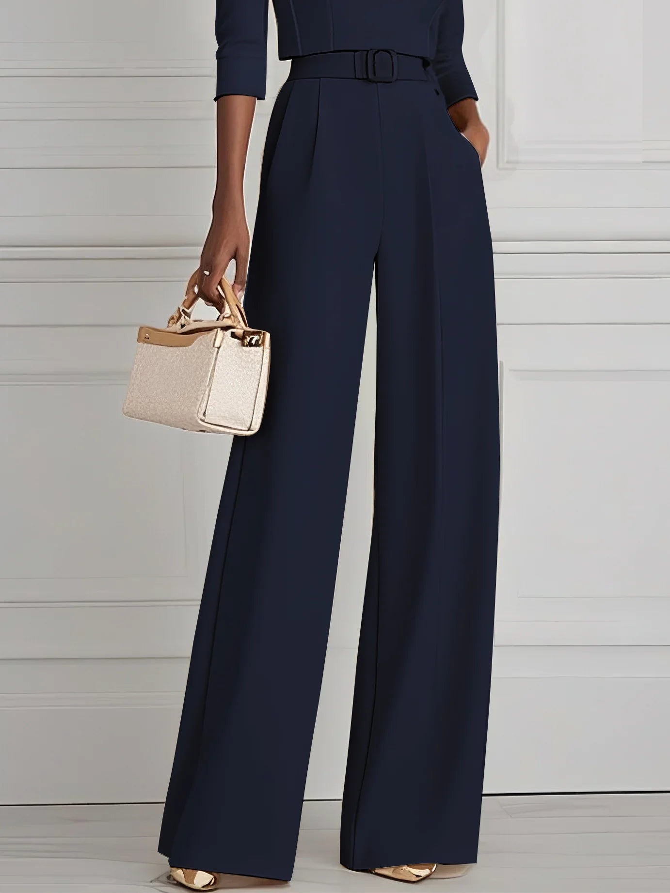 CannesCouture™ |  Combinaison à manches courtes et épaules dénudées